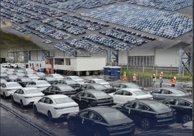 Cảng biển ở Brazil ‘bội thực’ vì xe điện Trung Quốc
